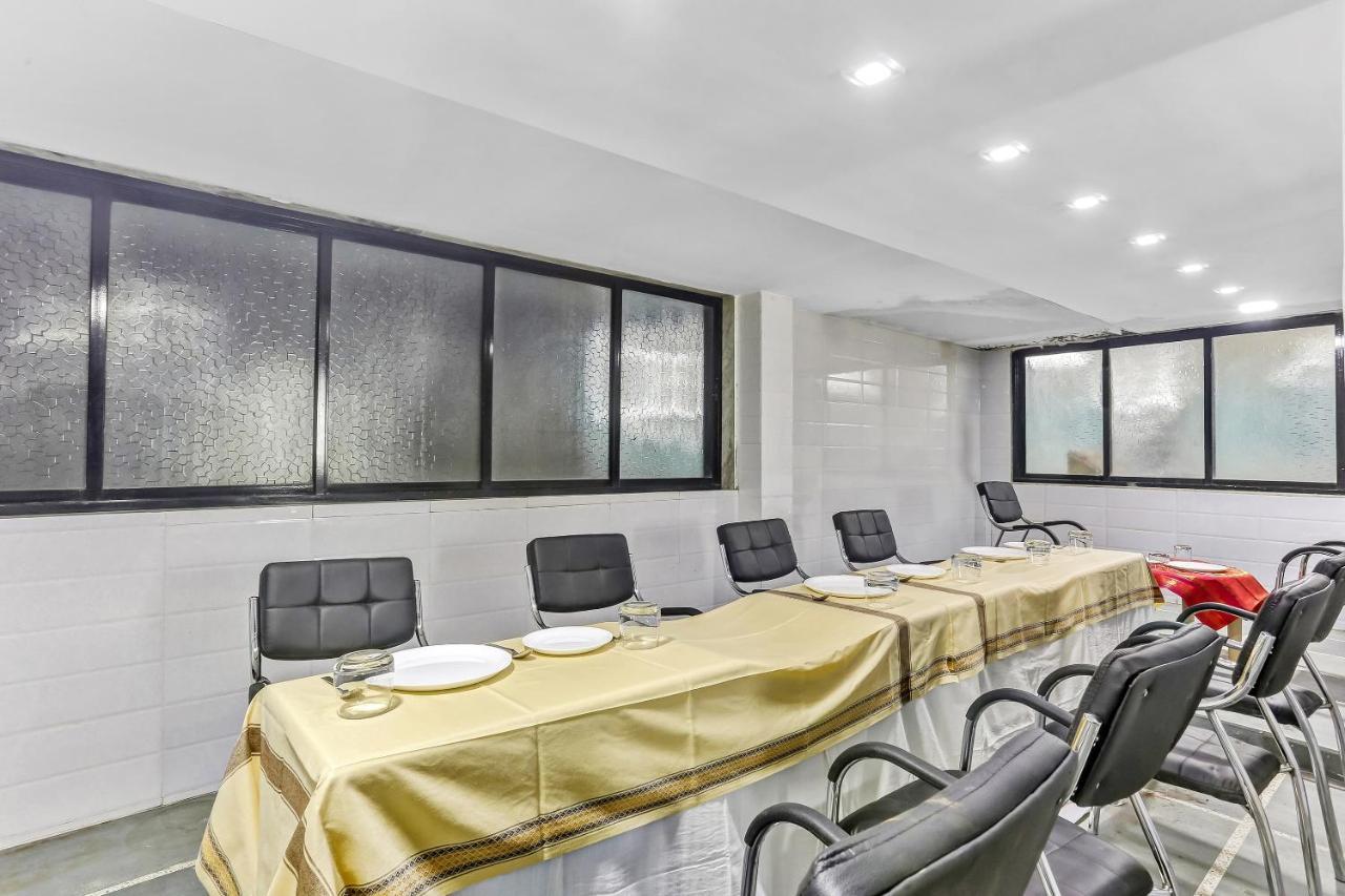 OYO Flagship 83396 Hotel Vinyasa Residency Mumbai Bagian luar foto